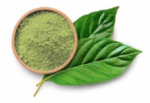 kratom v misce